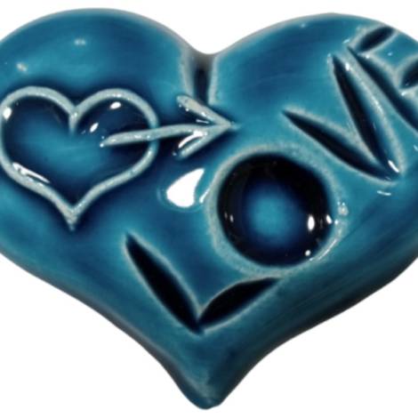 258068 - Iman ceramica corazon 8 cm