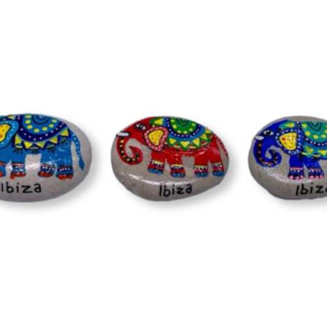 7334052 - Etnico iman n6 piedra elefante ibiza