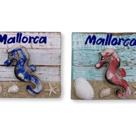 7334113 - Etnico iman caballito de mar madera mallorca