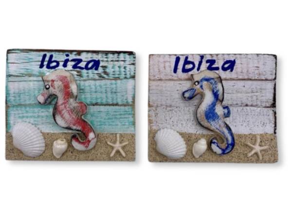 7334123 - Etnico iman caballito de mar madera ibiza