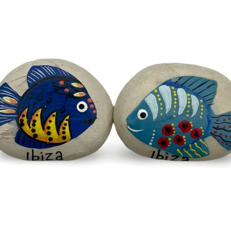 7334416 - Etnico iman piedra pez ibiza