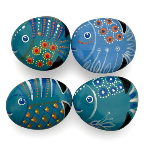 7334498 - Etnico iman piedra peces azules