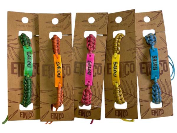 7335073 - Etnico pulsera hueso colores vir Salou
