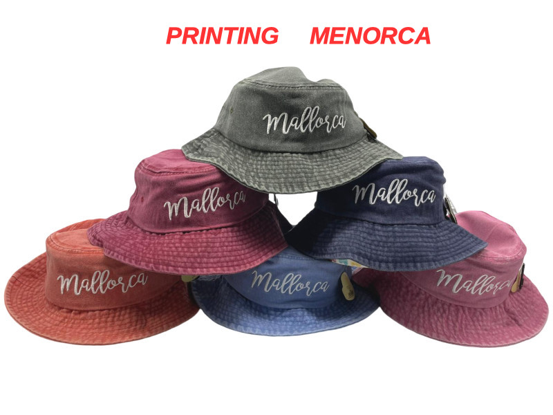 8978513 - Capulina sombrero pastel menorca logo in the midle same 8975259